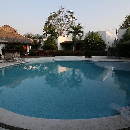 Villa Blanca Suites Tuxtepec Экстерьер фото