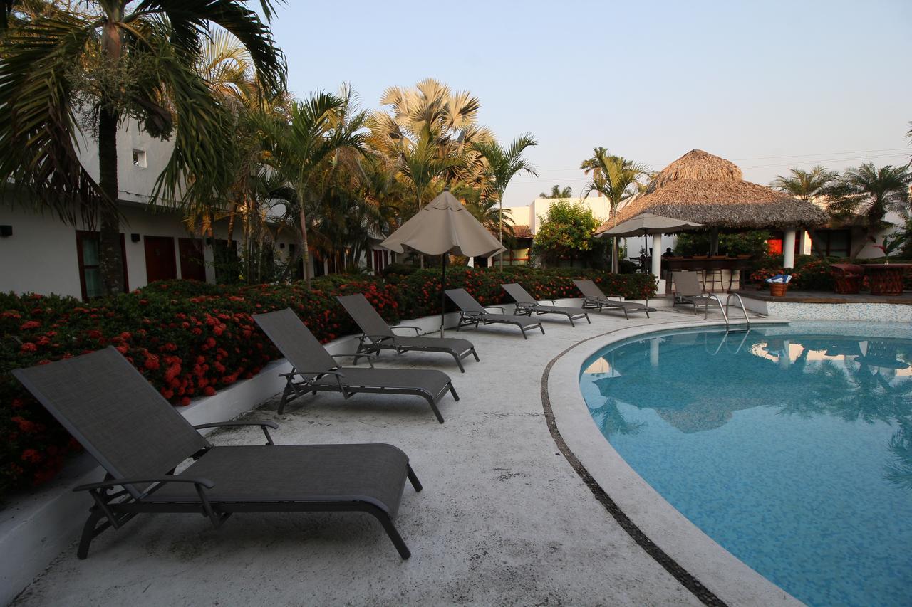 Villa Blanca Suites Tuxtepec Экстерьер фото